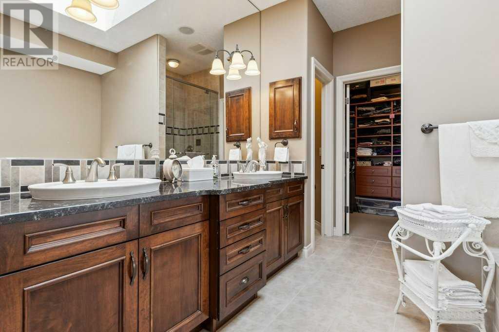 Single Family House for Sale in  Tuscany Ravine Heights NW Tuscany Calgary 