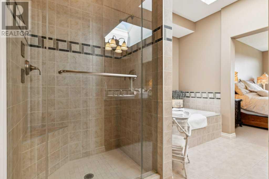 Single Family House for Sale in  Tuscany Ravine Heights NW Tuscany Calgary 