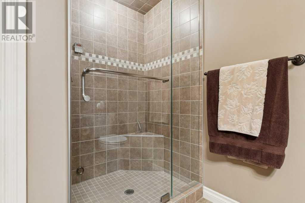 Single Family House for Sale in  Tuscany Ravine Heights NW Tuscany Calgary 