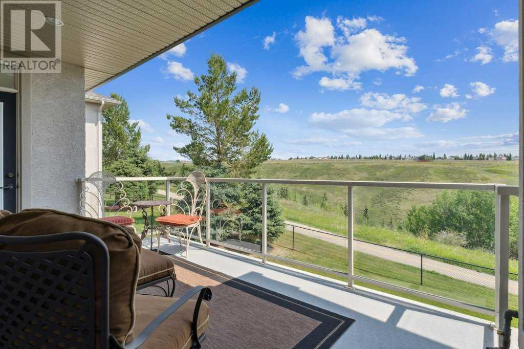 Single Family House for Sale in  Tuscany Ravine Heights NW Tuscany Calgary 