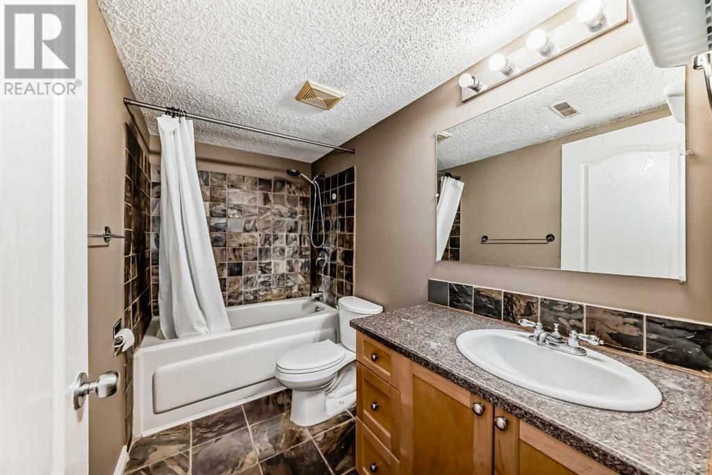 Single Family House for Sale in    Street SW St Andrews Heights Calgary 