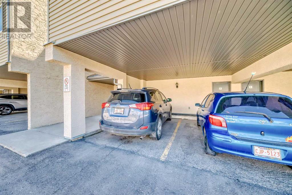 Single Family House for Sale in    Street SW St Andrews Heights Calgary 