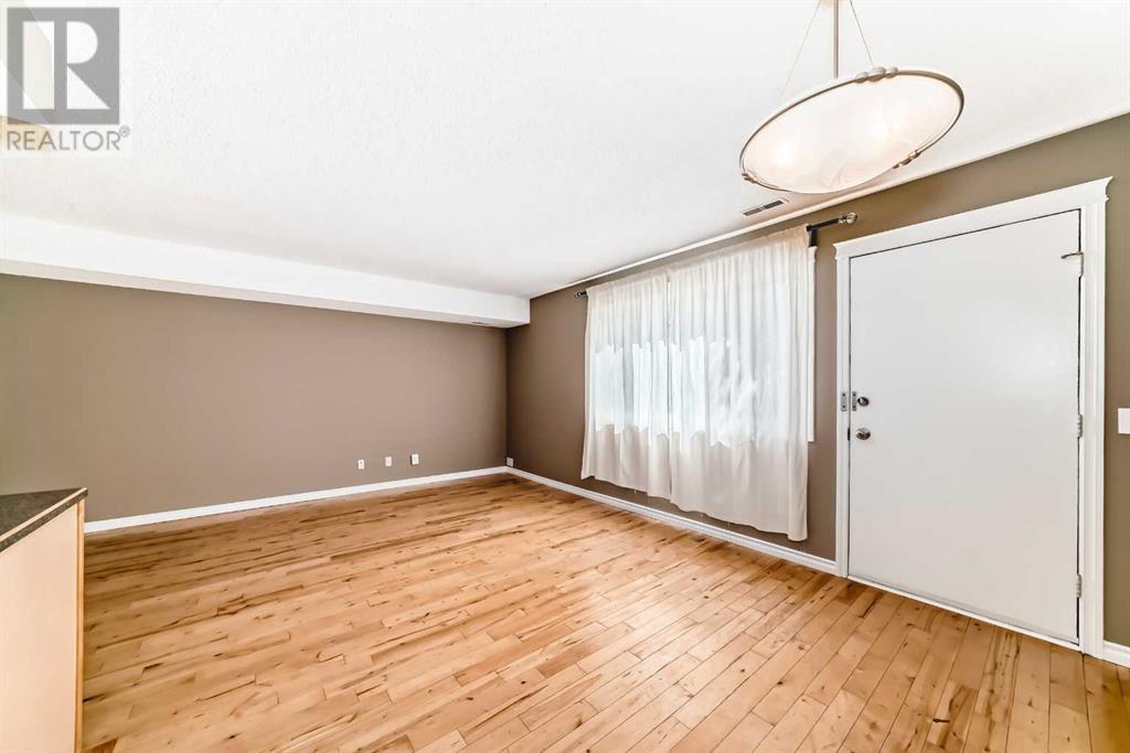 Single Family House for Sale in    Street SW St Andrews Heights Calgary 