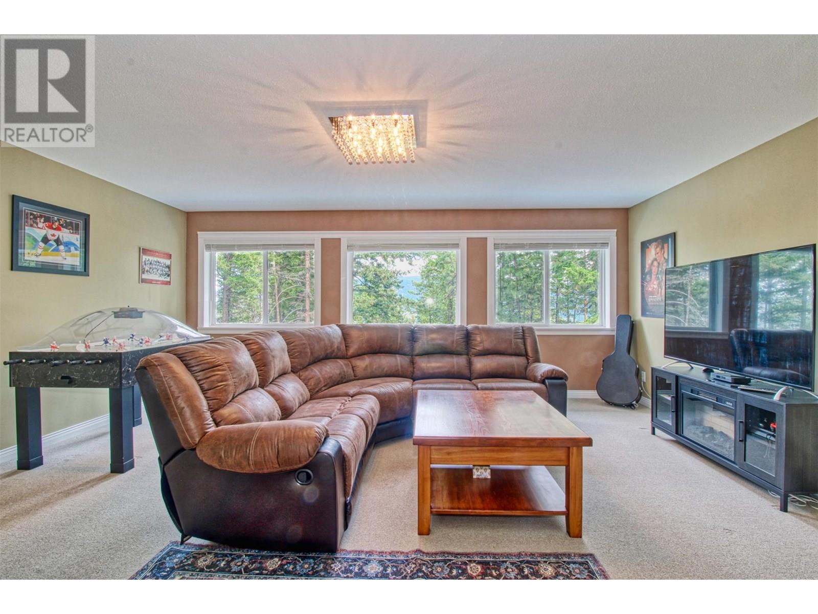  7271 Dunwaters Road, Kelowna