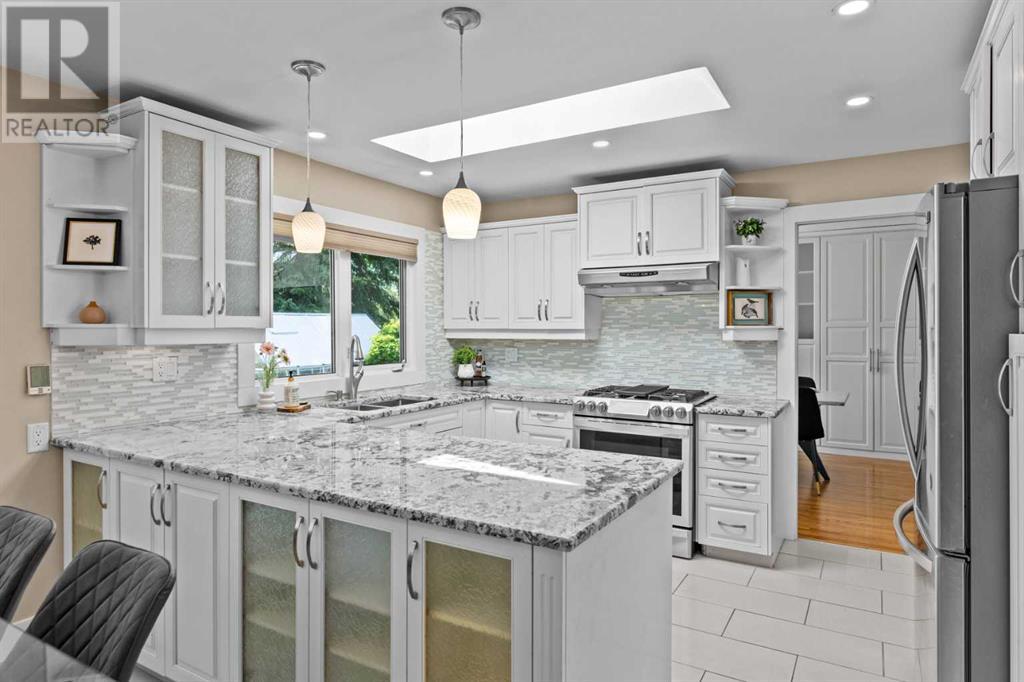 Single Family House for Sale in  Willowfern Drive SE Willow Park Calgary 