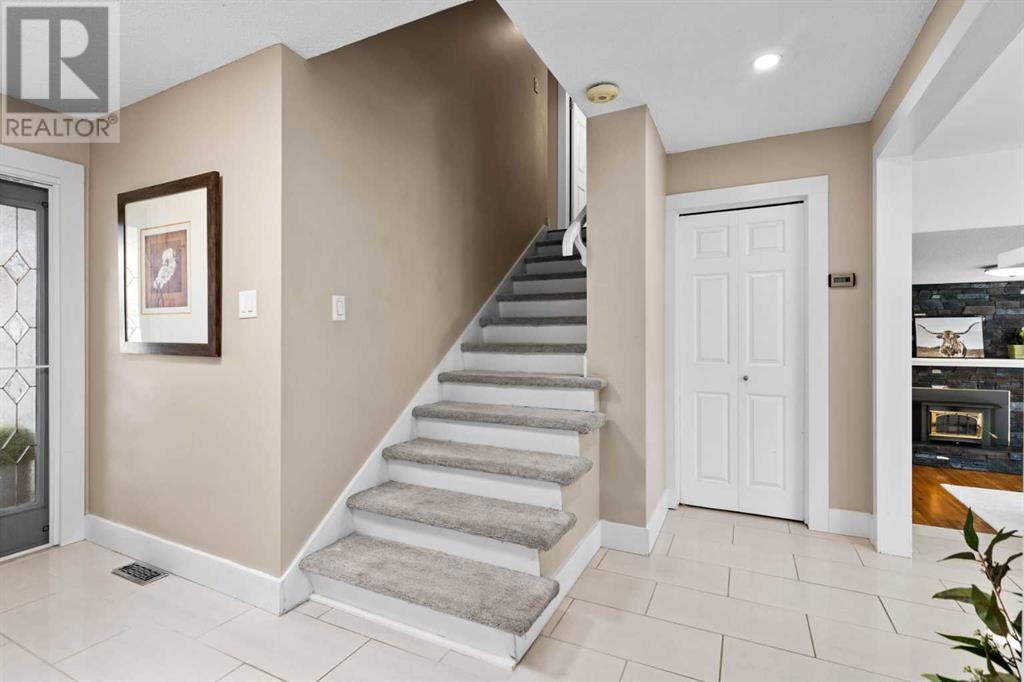 Single Family House for Sale in  Willowfern Drive SE Willow Park Calgary 