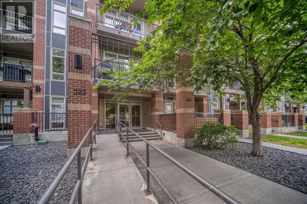 Single Family House for Sale in    Avenue SW Mission Calgary 