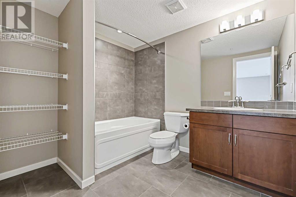 Single Family House for Sale in   Valley Ridge Manor NW Valley Ridge Calgary 