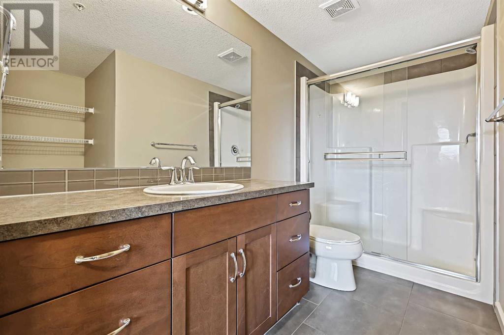 Single Family House for Sale in   Valley Ridge Manor NW Valley Ridge Calgary 