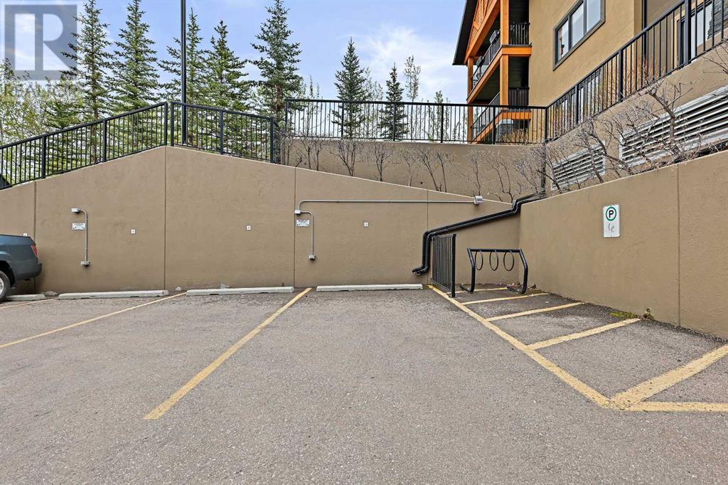 Single Family House for Sale in   Valley Ridge Manor NW Valley Ridge Calgary 