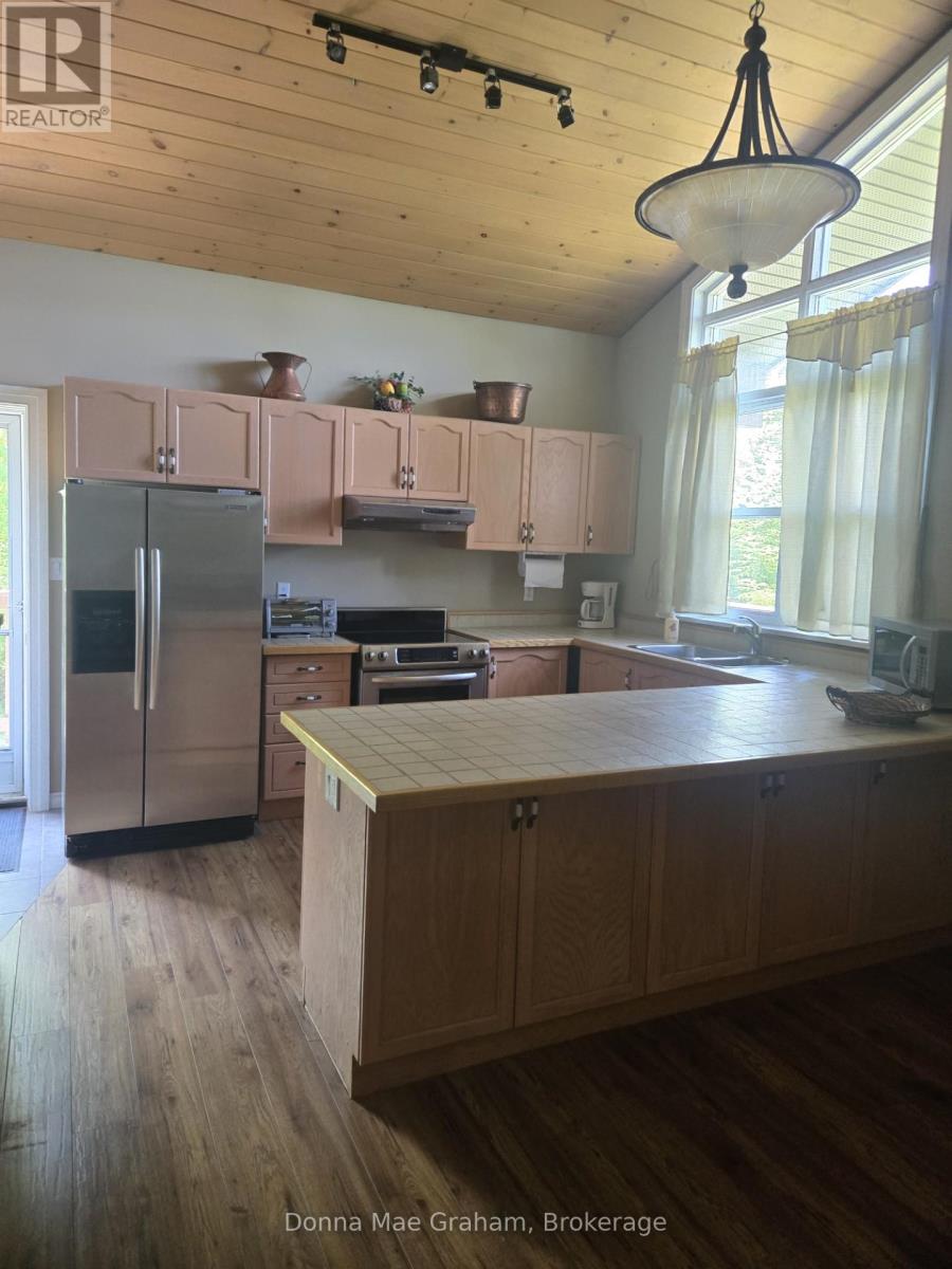 Single Family House for Sale in  GRANITE LANE N Highlands East (Glamorgan) 