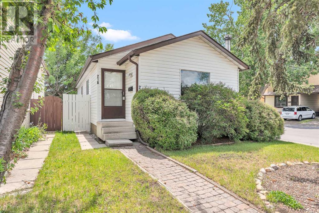 218 Pinemeadow Road NE, Calgary, Alberta