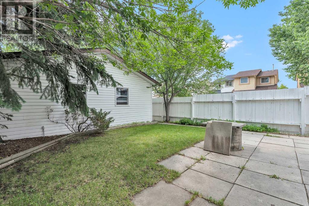 Single Family House Bungalow for Sale in  Pinemeadow Road NE Pineridge Calgary 