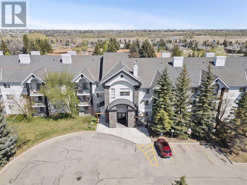 Single Family House for Sale in   Canyon Meadows Drive SE Queensland Calgary 
