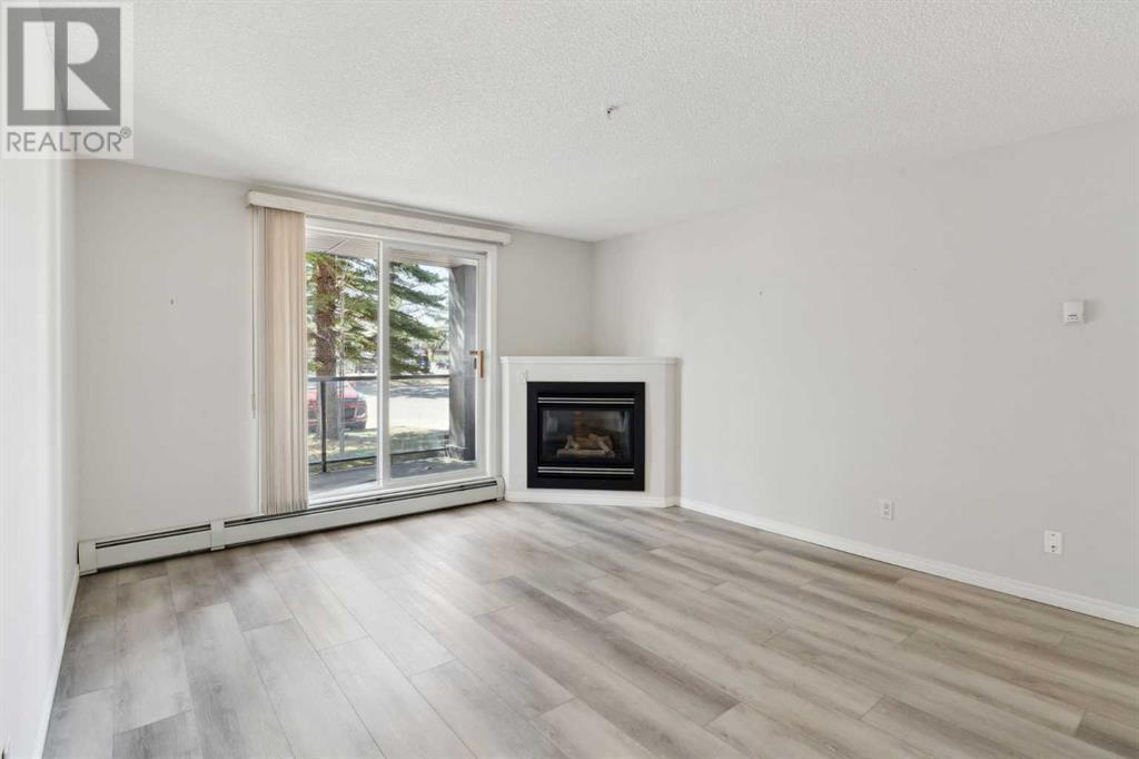 Single Family House for Sale in   Canyon Meadows Drive SE Queensland Calgary 