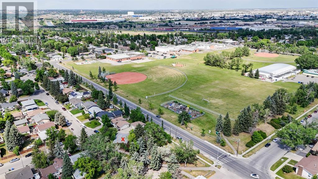 Single Family House Bungalow for Sale in  Lysander Drive SE Ogden Calgary 