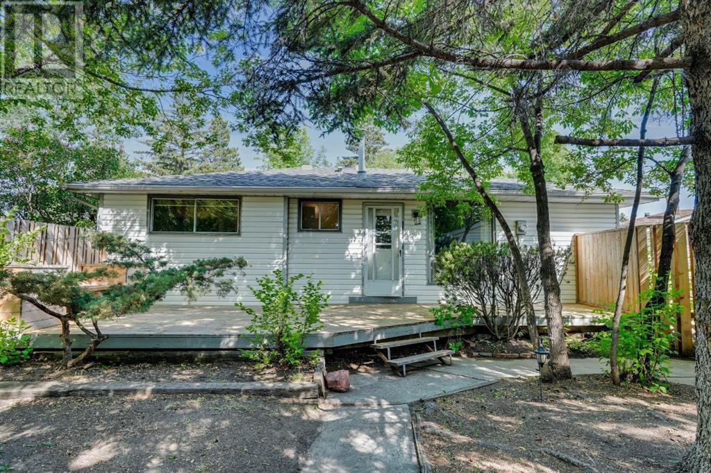 Single Family House Bungalow for Sale in  Lysander Drive SE Ogden Calgary 