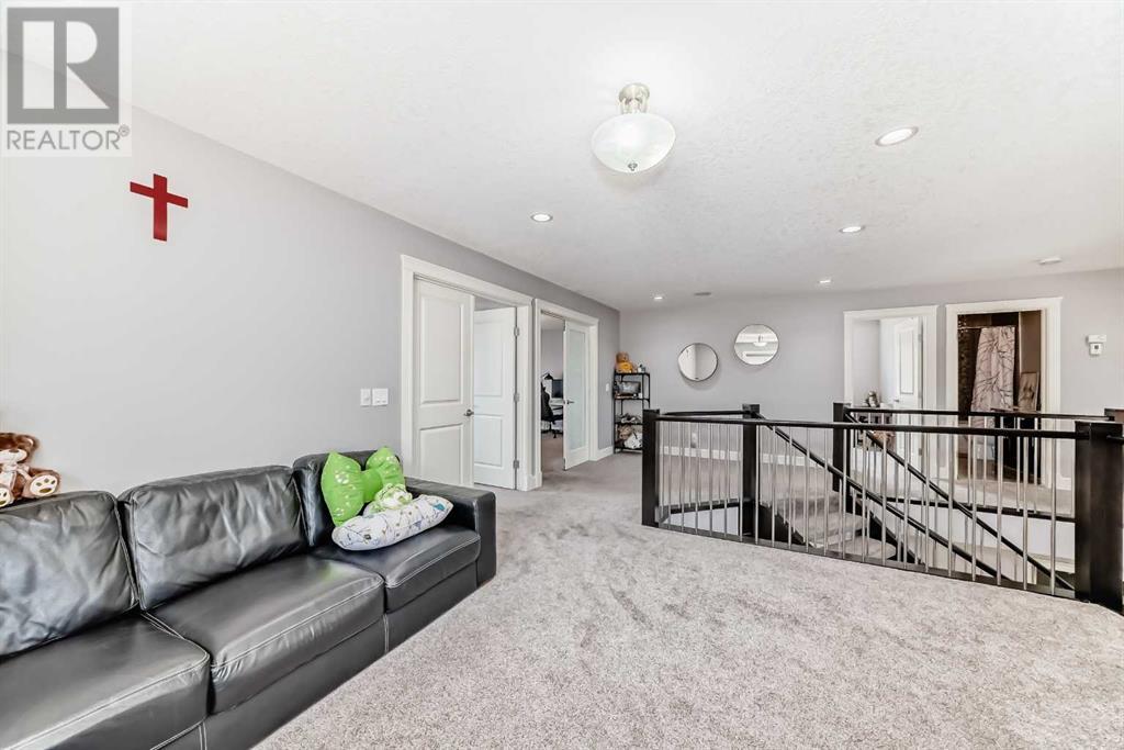 Single Family House for Sale in  saddlelake View NE Saddle Ridge Calgary 