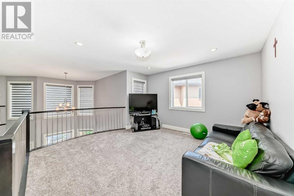 Single Family House for Sale in  saddlelake View NE Saddle Ridge Calgary 
