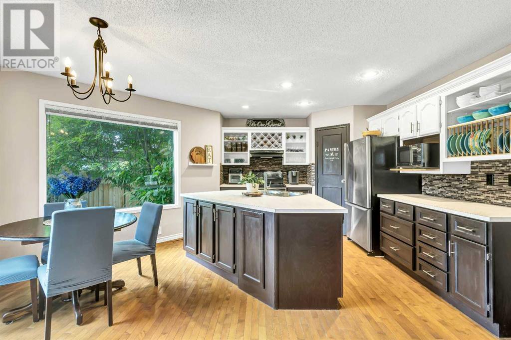 101 Sundown Way SE Photo 10 - Calgary Real Estate