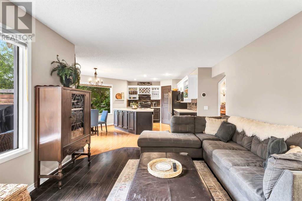 101 Sundown Way SE Photo 8 - Calgary Real Estate
