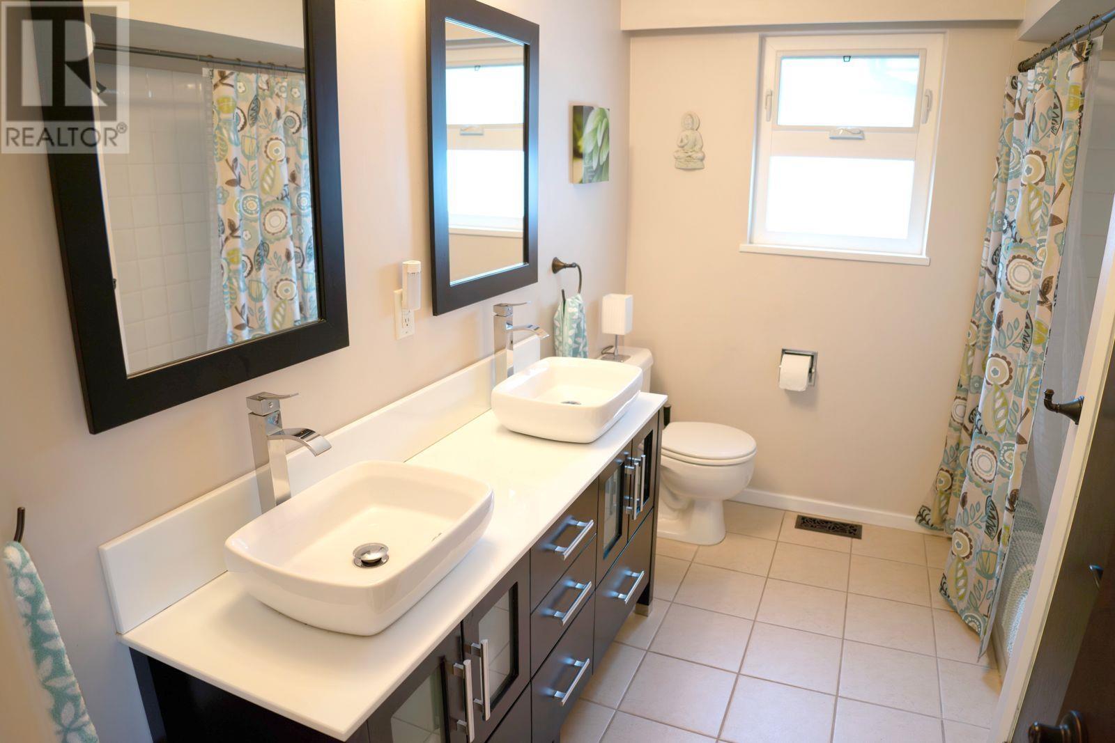 Photo 17 of 21776 Mountainview Crescent, Maple Ridge BC