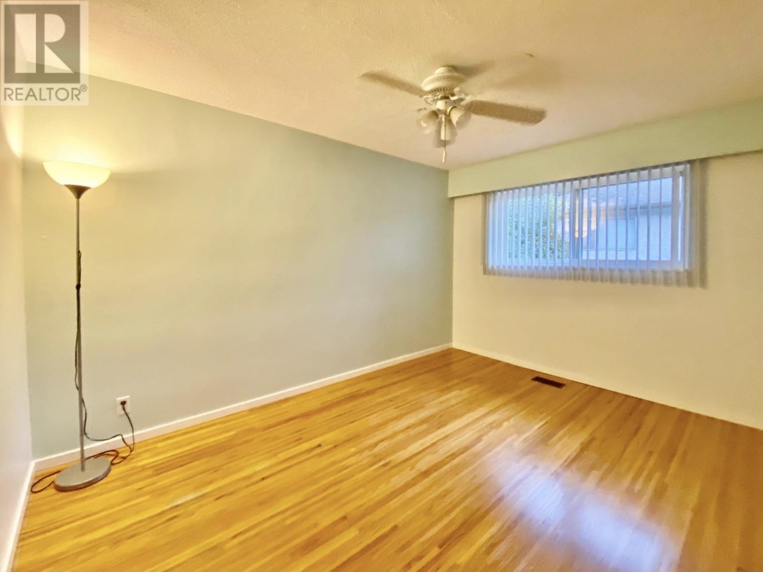 Photo 2 of 21776 Mountainview Crescent, Maple Ridge BC