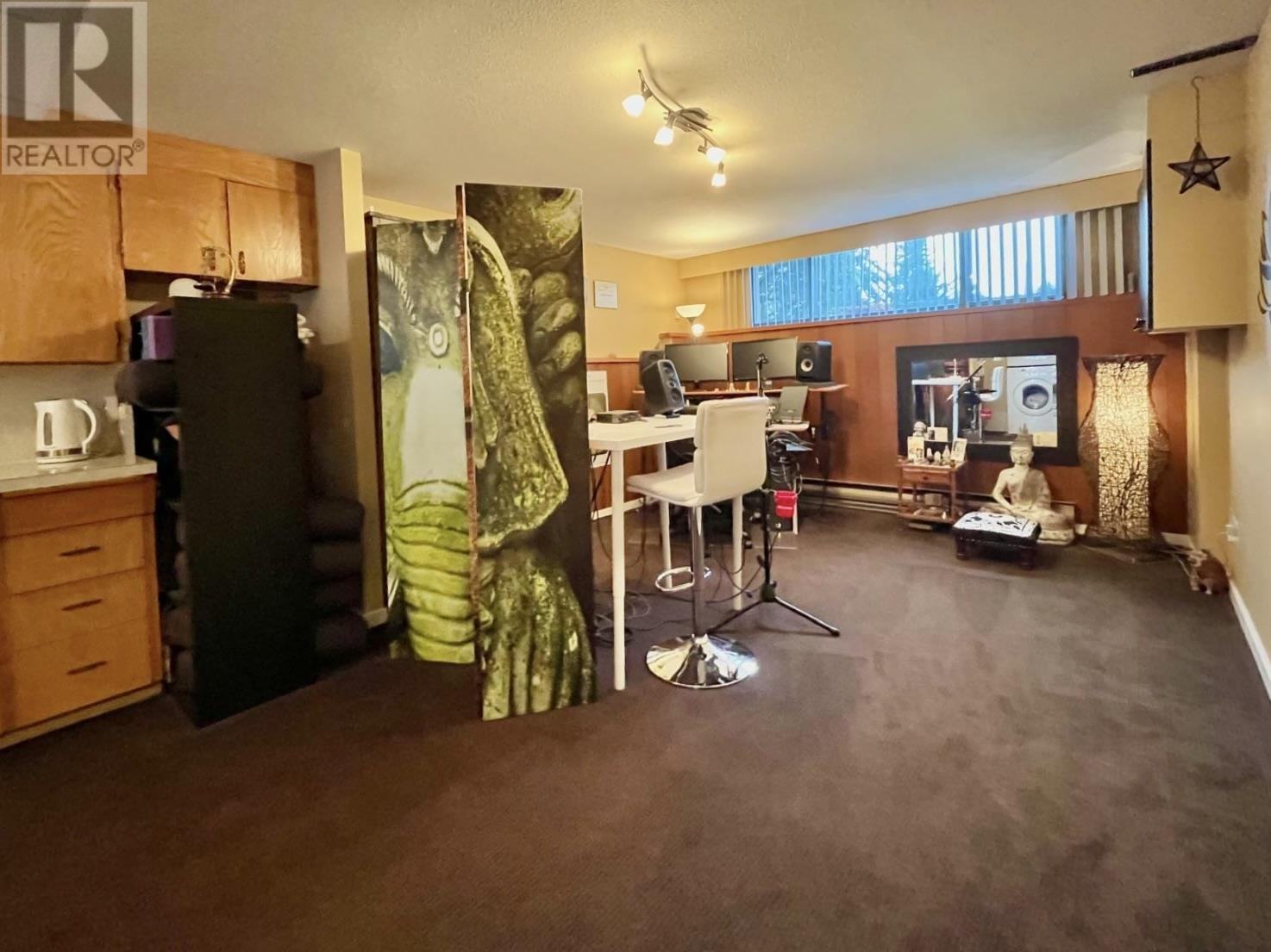 Photo 12 of 21776 Mountainview Crescent, Maple Ridge BC