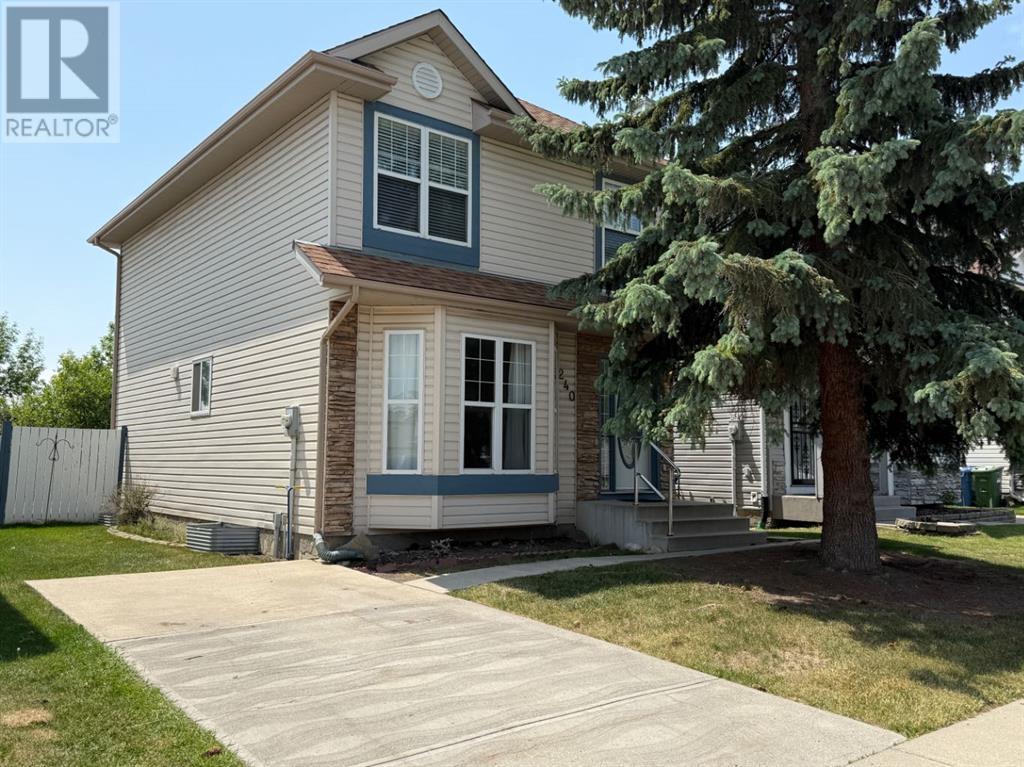 240 Harvest Rose Circle NE, Calgary, Alberta