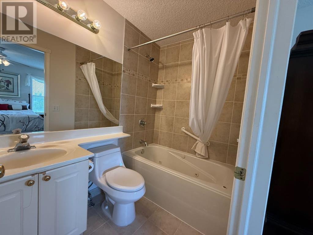 Single Family House for Sale in  Harvest Rose Circle NE Harvest Hills Calgary 