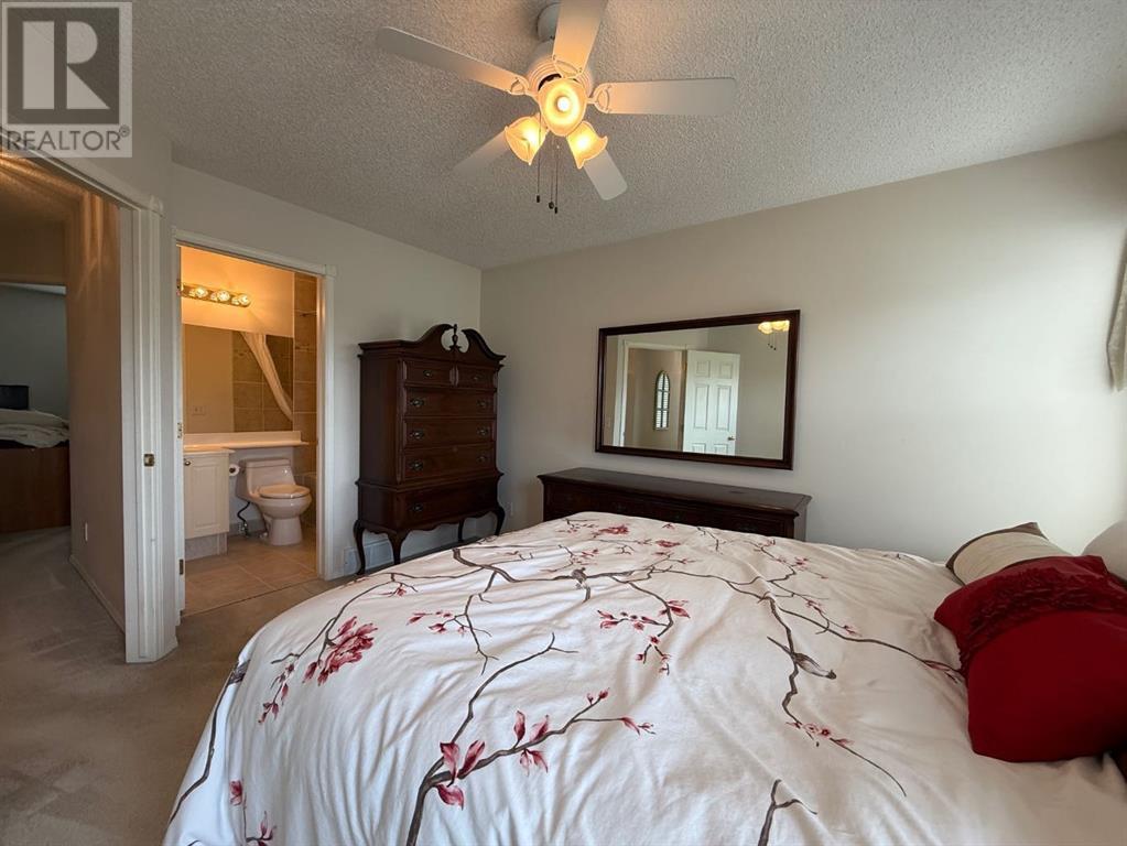 Single Family House for Sale in  Harvest Rose Circle NE Harvest Hills Calgary 