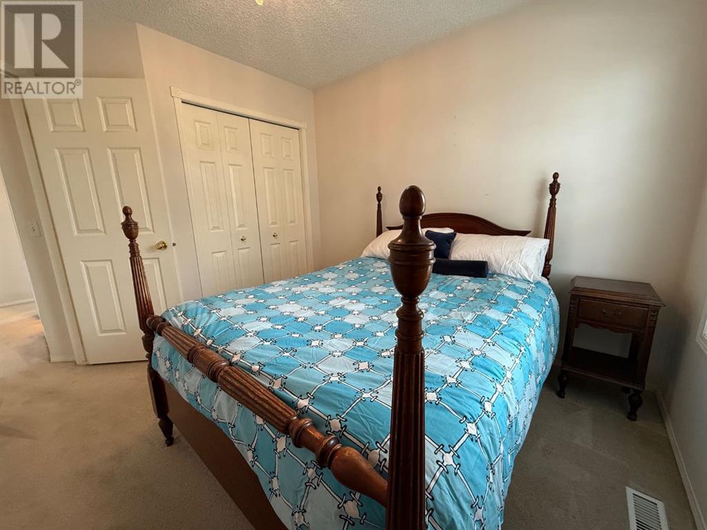 Single Family House for Sale in  Harvest Rose Circle NE Harvest Hills Calgary 