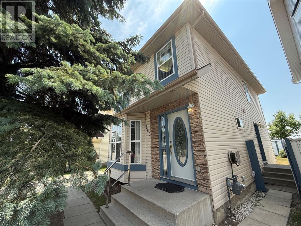 Single Family House for Sale in  Harvest Rose Circle NE Harvest Hills Calgary 
