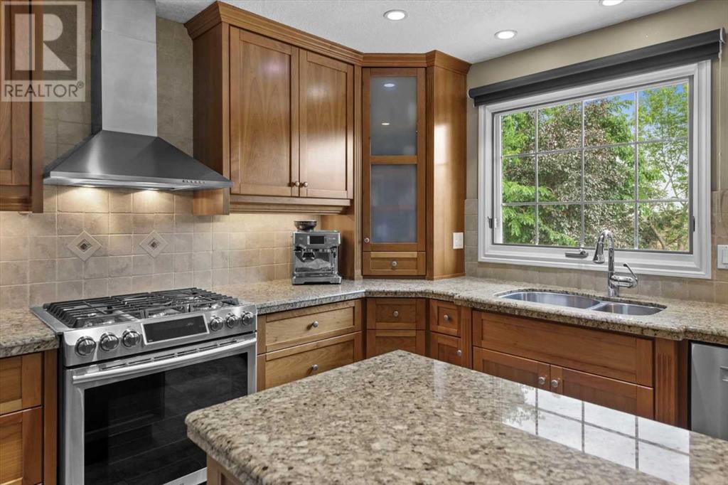 Single Family House for Sale in  Berkshire Road NW Beddington Heights Calgary 