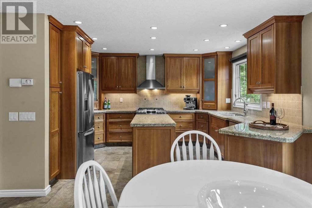 Single Family House for Sale in  Berkshire Road NW Beddington Heights Calgary 