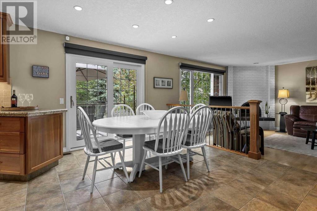 Single Family House for Sale in  Berkshire Road NW Beddington Heights Calgary 