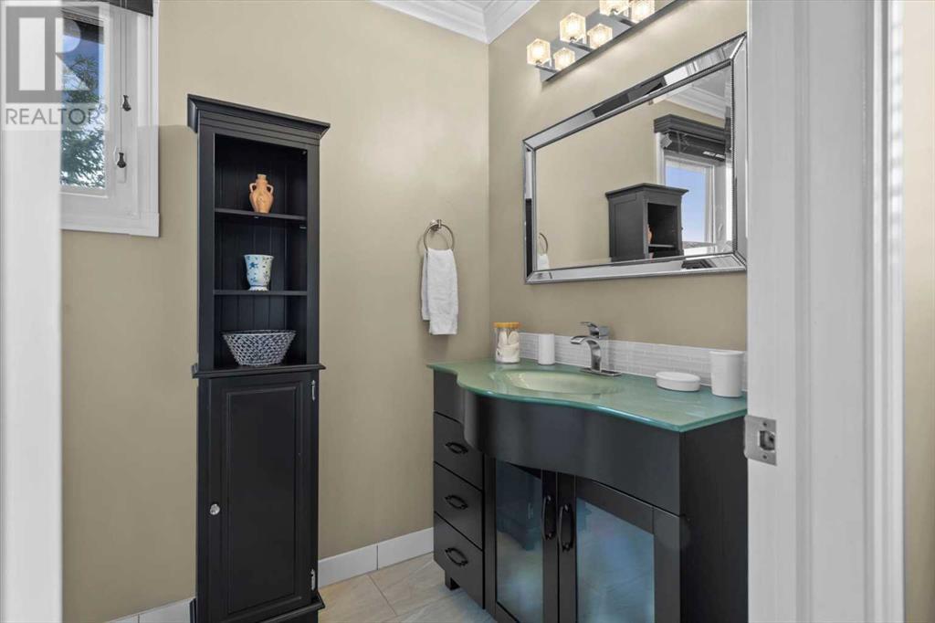 Single Family House for Sale in  Berkshire Road NW Beddington Heights Calgary 