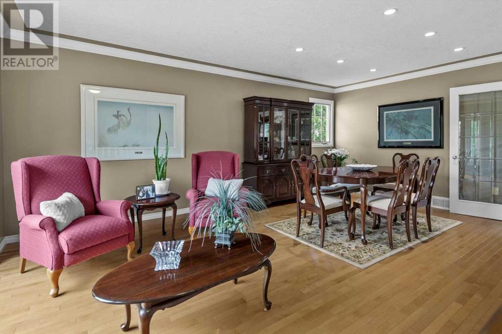 Single Family House for Sale in  Berkshire Road NW Beddington Heights Calgary 
