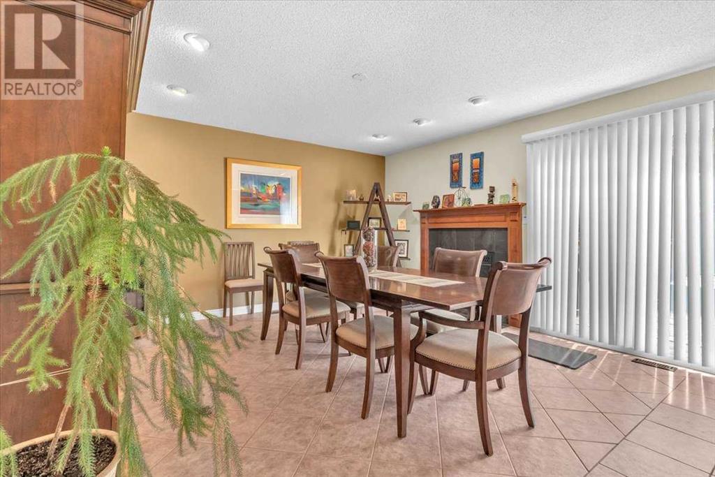 Single Family House for Sale in  Woodfield Close SW Woodbine Calgary 