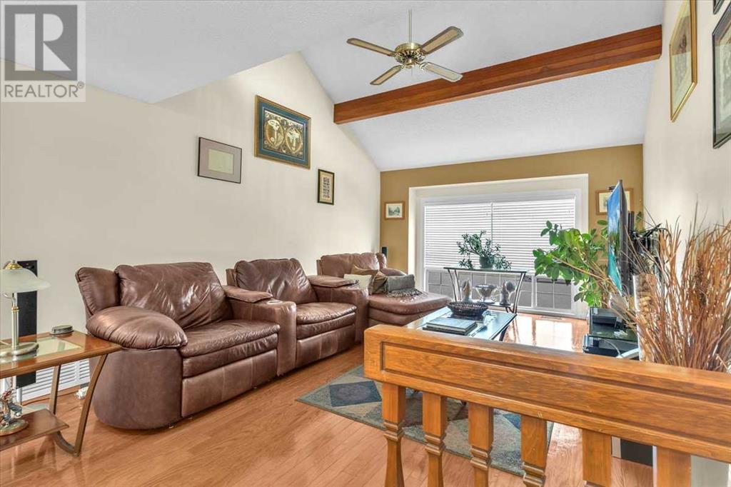 Single Family House for Sale in  Woodfield Close SW Woodbine Calgary 