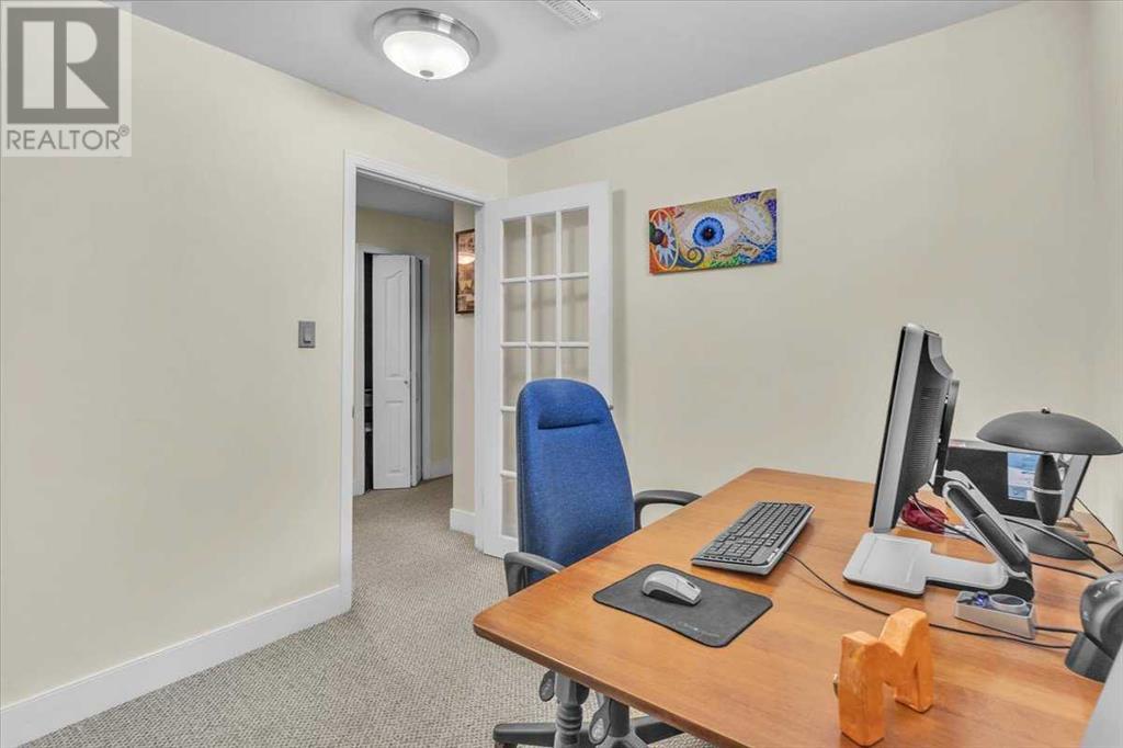 Single Family House for Sale in  Woodfield Close SW Woodbine Calgary 
