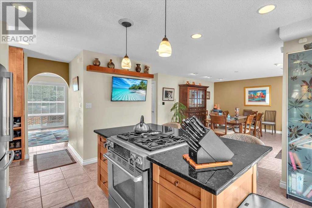 Single Family House for Sale in  Woodfield Close SW Woodbine Calgary 