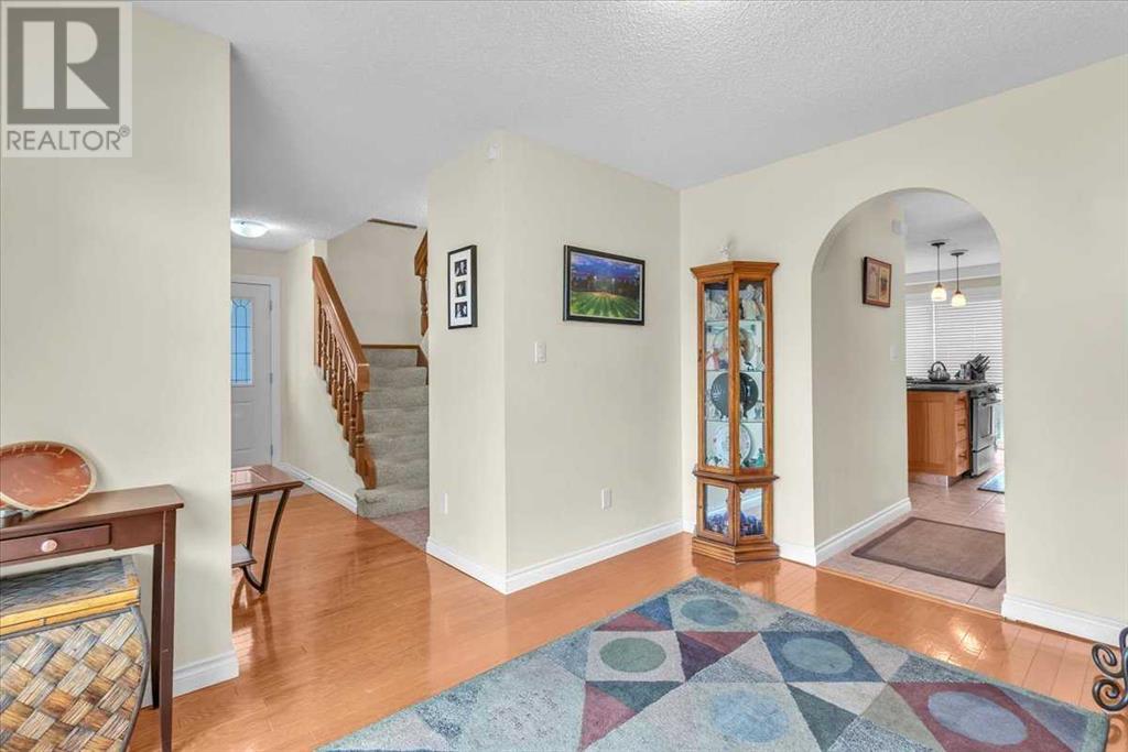 Single Family House for Sale in  Woodfield Close SW Woodbine Calgary 