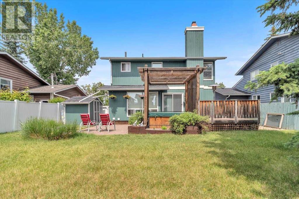 Single Family House for Sale in  Woodfield Close SW Woodbine Calgary 