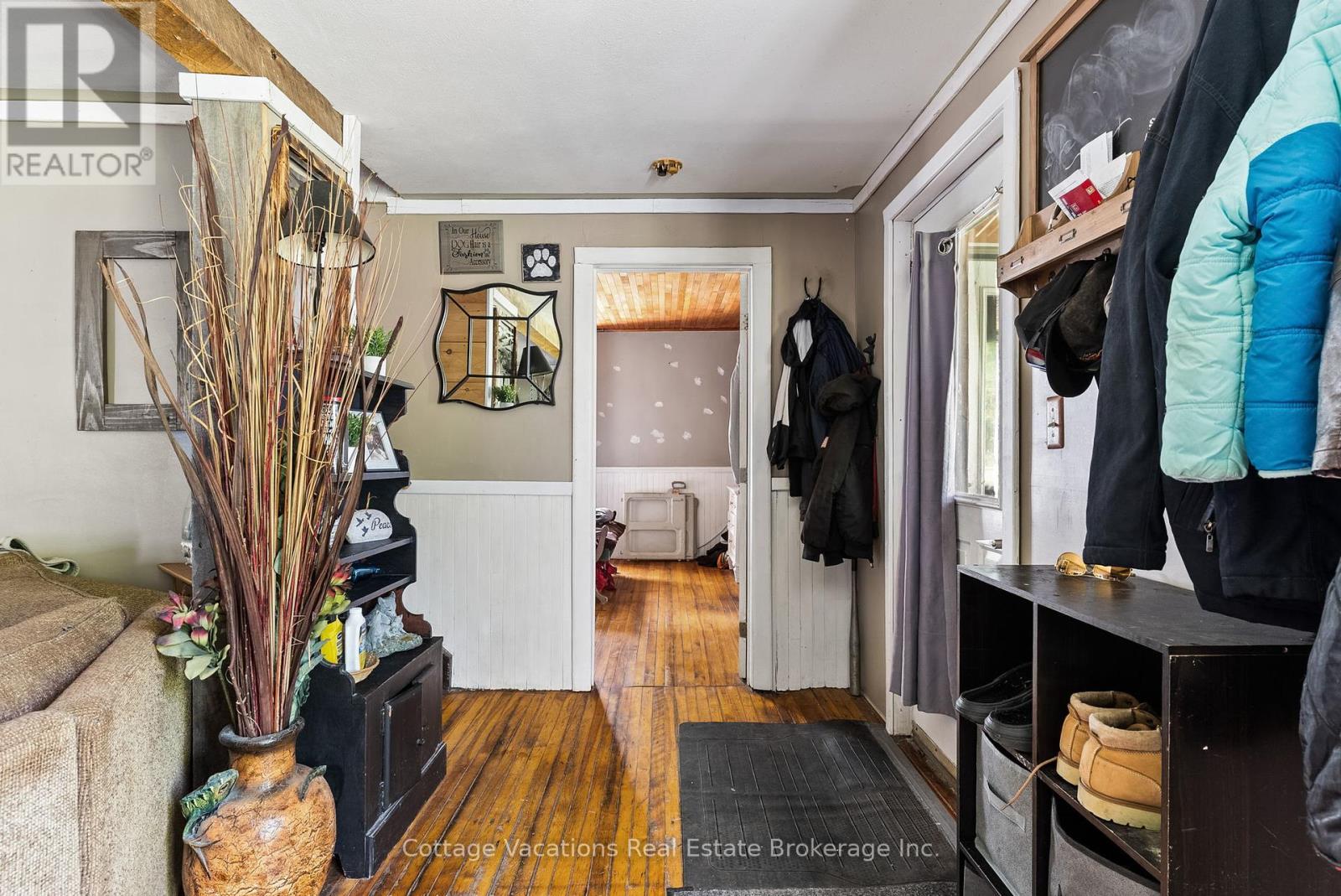 Photo 16 of 1678 Fern Glen Road W, Perry ON