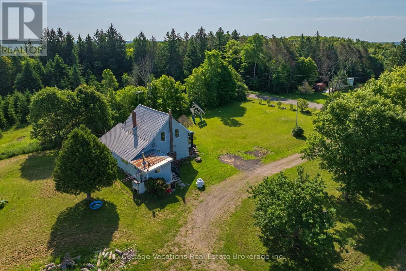 Photo 37 of 1678 Fern Glen Road W, Perry ON