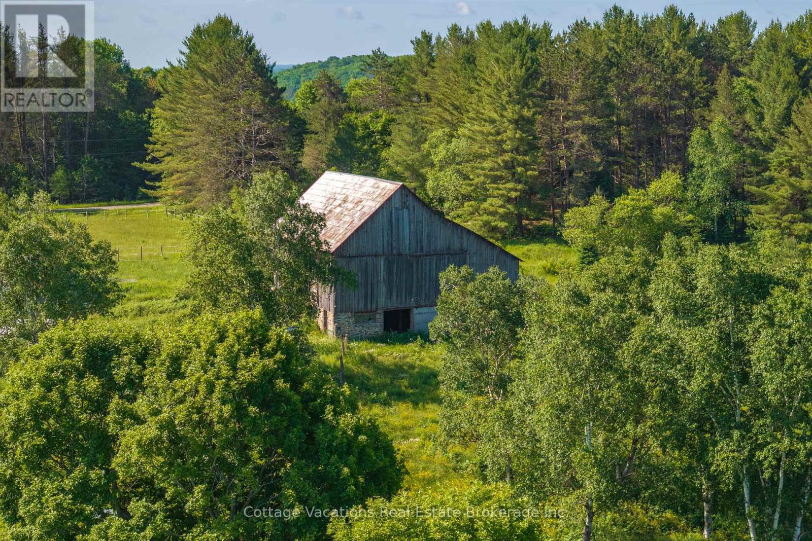 Photo 26 of 1678 Fern Glen Road W, Perry ON