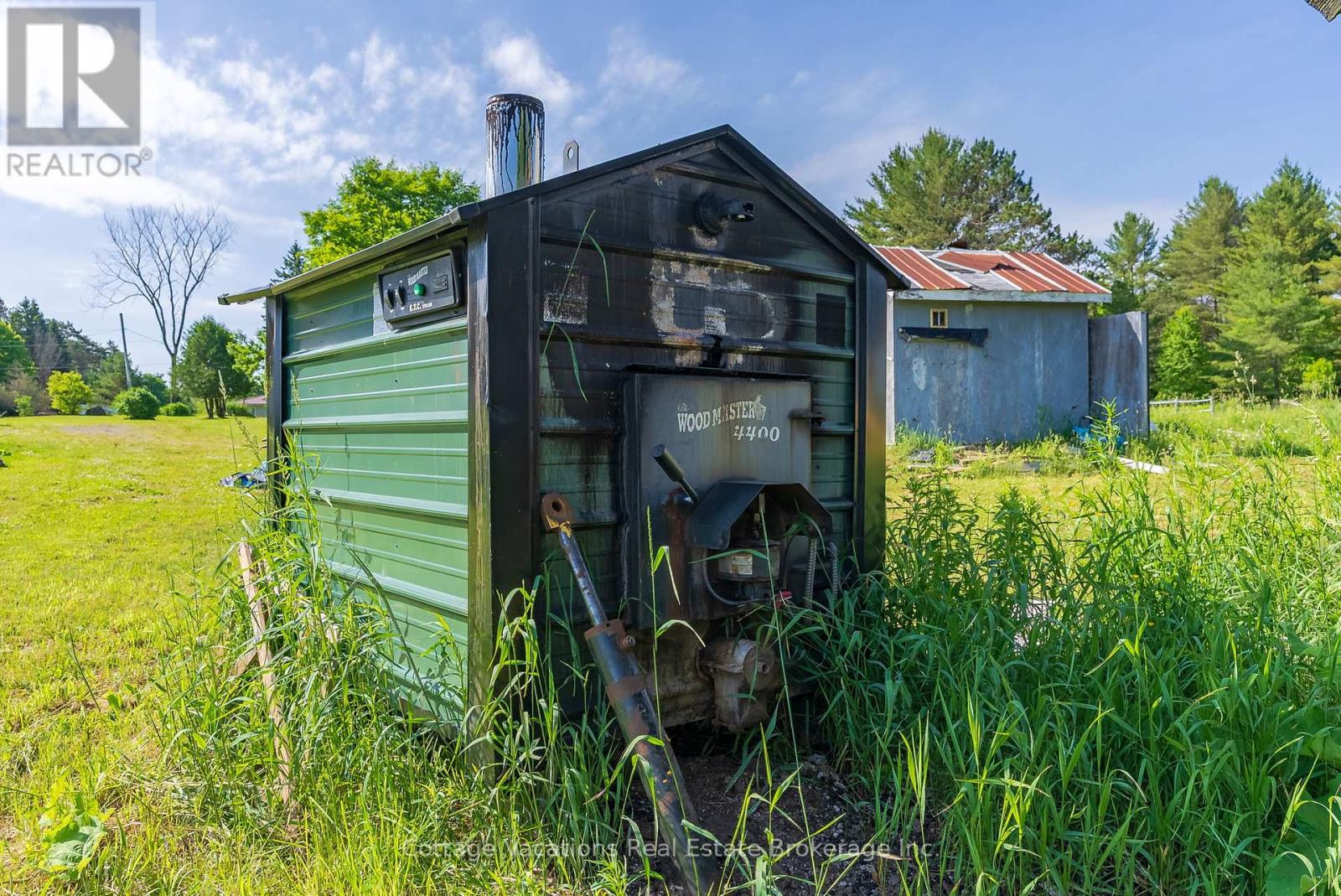 Photo 44 of 1678 Fern Glen Road W, Perry ON