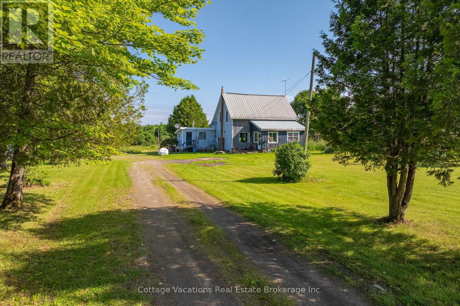 Photo 43 of 1678 Fern Glen Road W, Perry ON