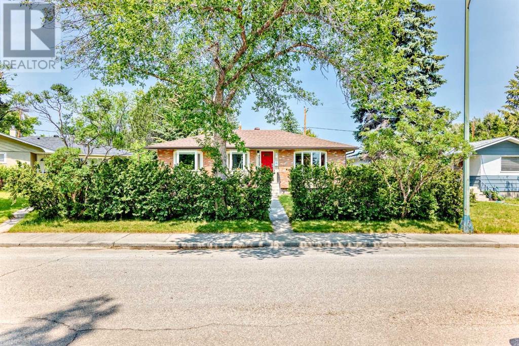 Single Family House Bungalow for Sale in   Avenue SW Rutland Park Calgary 